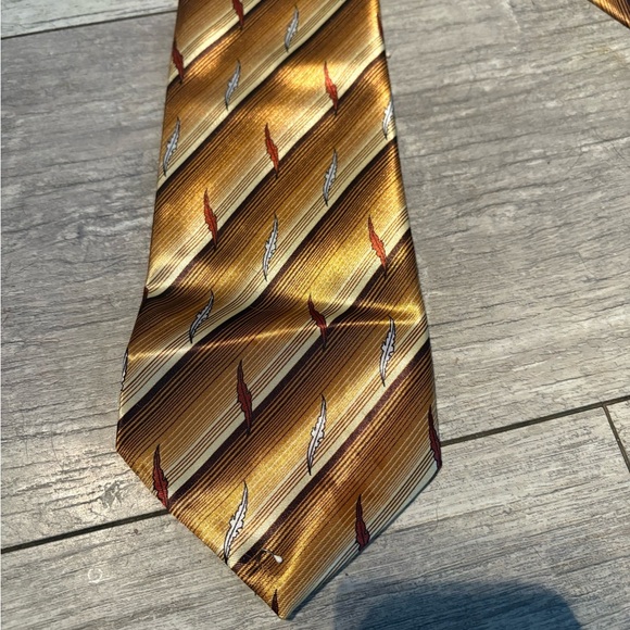Luxurious Gold and Brown Diagonal Striped Tie. Paulino. - Picture 3 of 5